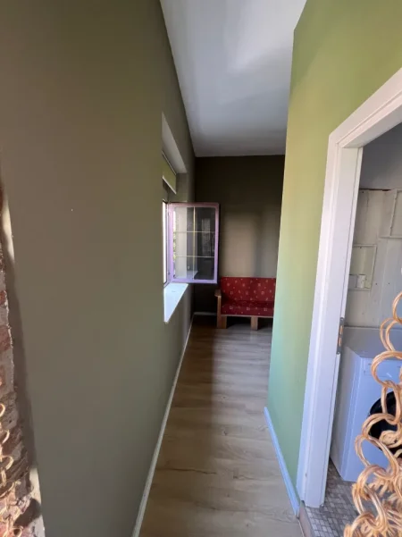 Tirane, jepet me qera 2 apartamente Kati 3, 100 m² 1.200 € (QENDER)