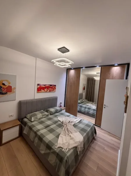 Tirane, jepet me qera apartament 1+1 Kati 8, 50 m² 600 € (Don Bosko)