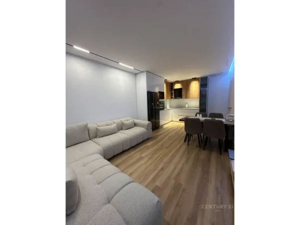 Tirane, shitet apartament 2+1 Kati 8, 97 m² 145.000 € (QTU)