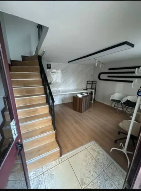Tirane, jepet me qera , 34 m² (Rruga Mine Peza)