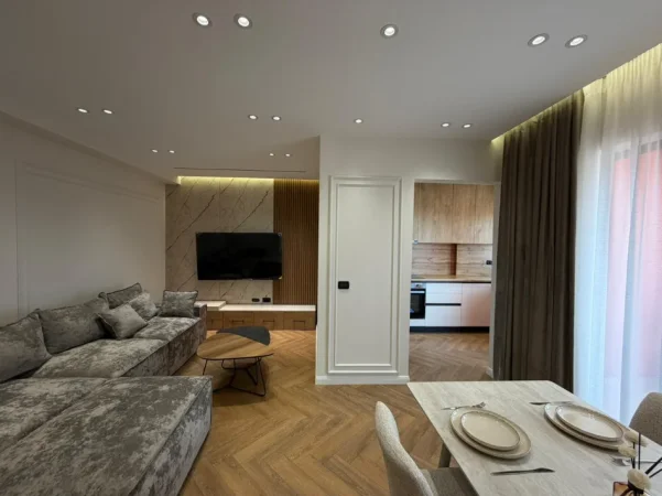 Tirane, shitet apartament 2+1 Kati 7,