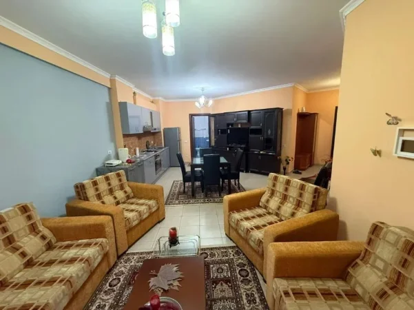 Tirane, jepet me qera apartament 1+1 Kati 8, 80 m² 450 € (PRANE BAR ARTISTI)