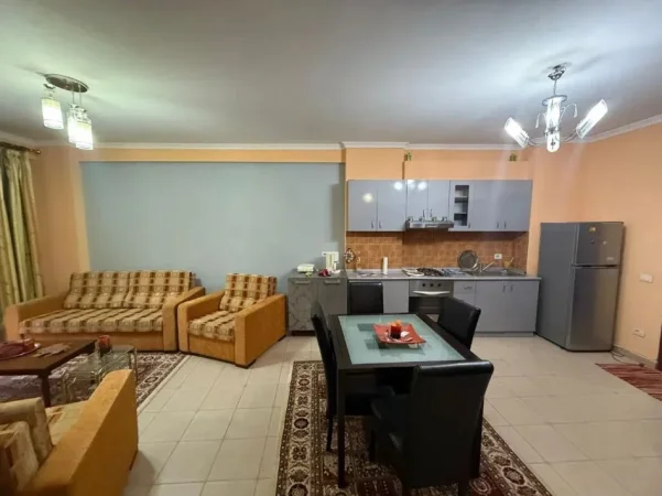 Tirane, jepet me qera apartament 1+1 Kati 8, 80 m² 450 € (PRANE BAR ARTISTI)