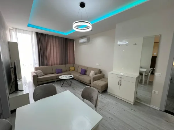 Tirane, jepet me qera apartament 1+1+Ballkon Kati 2, 60 m² 600 € (Rruga Riza Cerova)