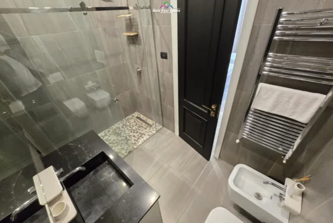 Tirane, jepet me qera apartament 2+1 Kati 5, 116 m² 1350 € (Rruga e KAvajes)