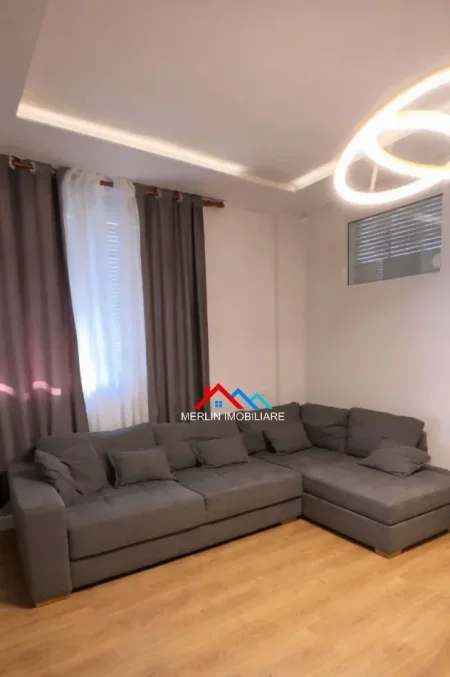 Tirane, jepet me qera apartament 1+1+Ballkon Kati 0, 56 m² 550 € (RRUGA HAMDI GARUNJA,LIQENI I THATE)