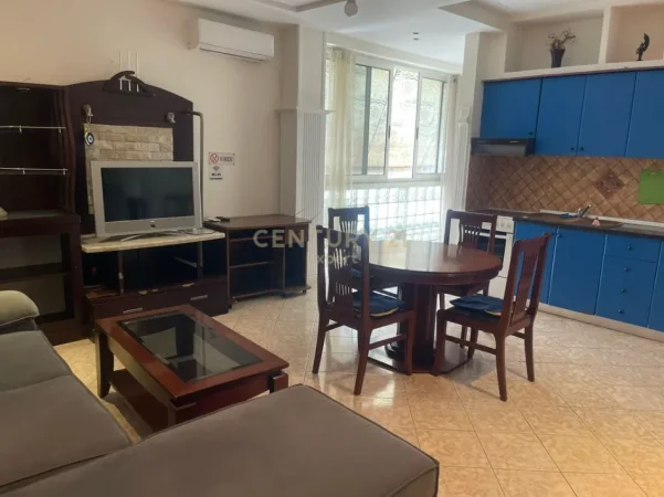 Tirane, jepet me qera apartament 2+1 Kati 8, 63 m² 500 € (Zogu zi)