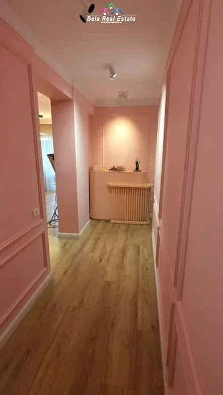 Tirane, jepet me qera zyre Kati 4, 120 m² 700 € (ndre mjeda)
