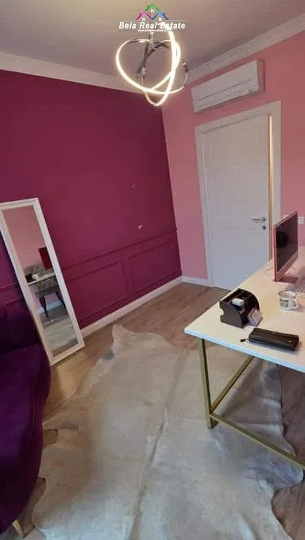 Tirane, jepet me qera zyre Kati 4, 120 m² 700 € (ndre mjeda)