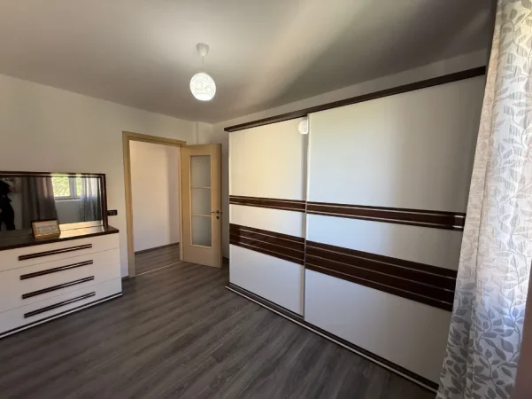 Tirane, shitet apartament 2+1+Ballkon Kati 6, 90 m² 195.000 € (Fusha Aviacionit)