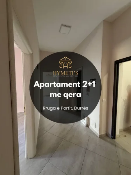 Durres, jepet me qera apartament 2+1 Kati 1, 500 € (Rruga Pavaresia, prane Portit)