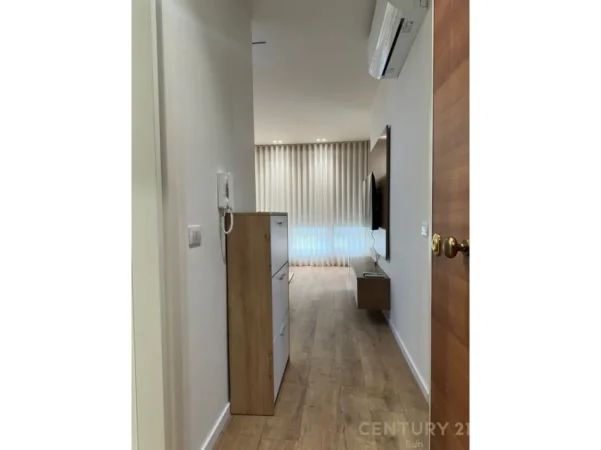 Tirane, jepet me qera apartament 1+1+Ballkon Kati 3, 64 m² 625 € (jordan misja)