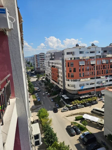 Tirane, shitet apartament 2+1 Kati 8, 108 m² 