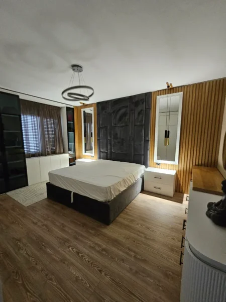 Tirane, shitet apartament 2+1 Kati 8, 108 m² 