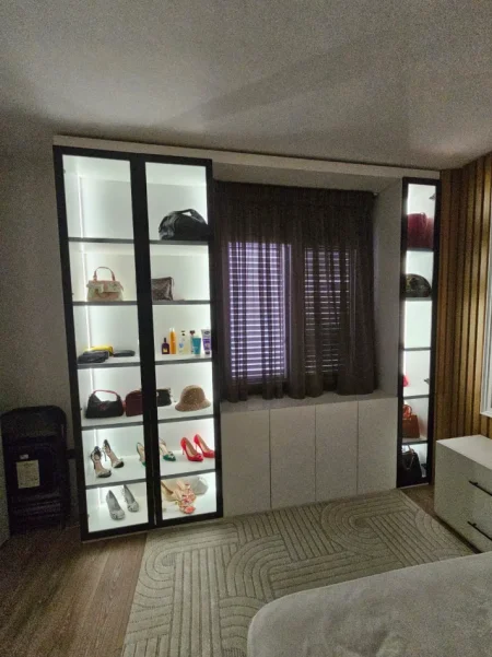 Tirane, shitet apartament 2+1 Kati 8, 108 m² 