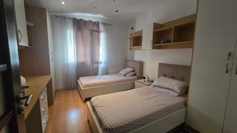 Tirane, shitet apartament 2+1+Ballkon , 130 m² 247.000 € (tek Eleonora, Kodra e Diellit, Tiranë)