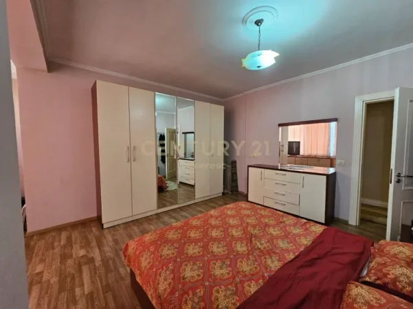 Tirane, shitet apartament 3+1+Ballkon Kati 6, 156 m² 218.000 € (Astir)