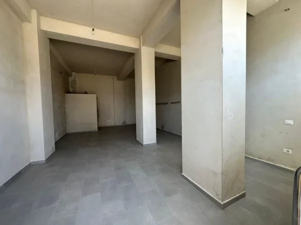Tirane, jepet me qera ambjent biznesi Kati 0, 40 m² 54.991 € (Astir)