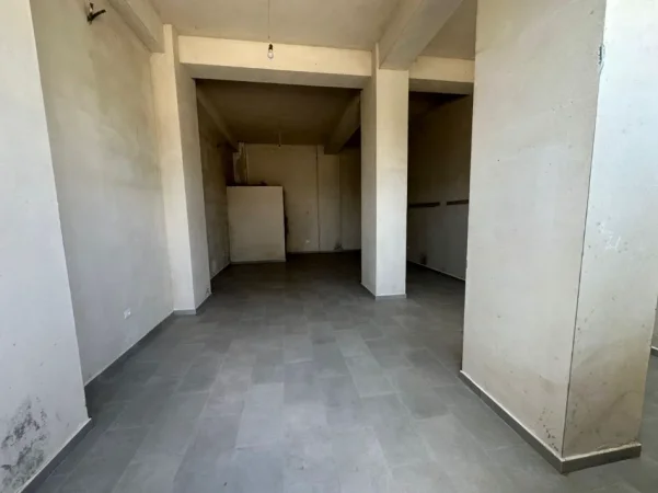 Tirane, jepet me qera ambjent biznesi Kati 0, 40 m² 54.991 € (Astir)