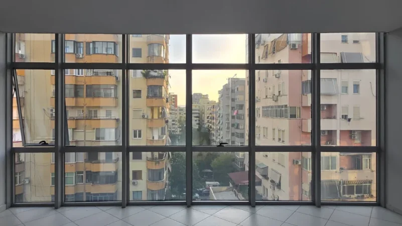 Tirane, shitet apartament 2+1 Kati 4, 116 m² 267.000 € (Afër njësisë bashkiake 7 te Ish Parku, Tiranë)