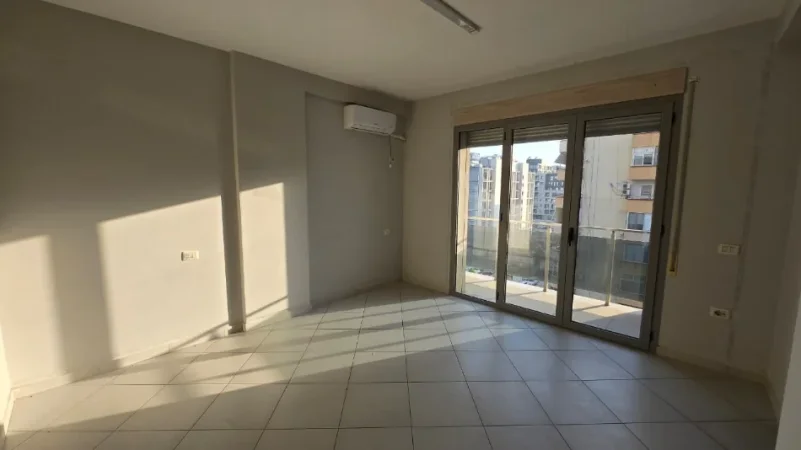 Tirane, shitet apartament 2+1 Kati 4, 116 m² 267.000 € (Afër njësisë bashkiake 7 te Ish Parku, Tiranë)
