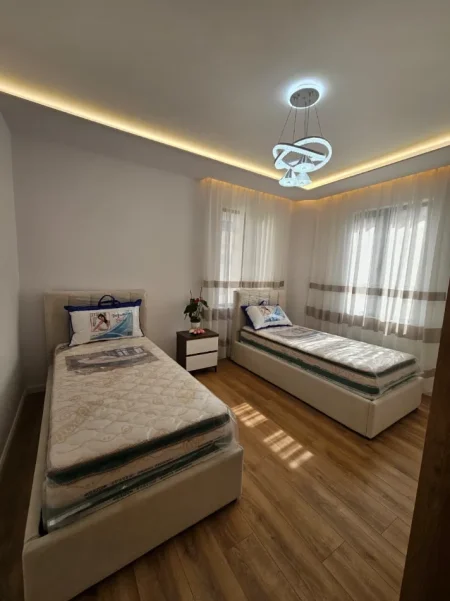Tirane, shitet apartament 2+1 , 116 m² 265.000 € (Pallati me Shigjeta)