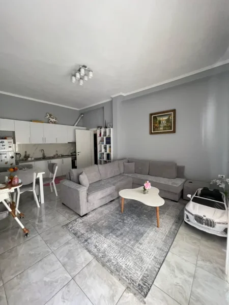 Tirane, shitet apartament 2+1 , 83 m² 128.000 € (Fresk)