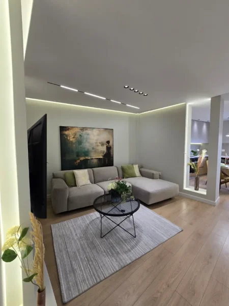 Tirane, shitet apartament 2+1 , 116 m² (Zogu i Zi)