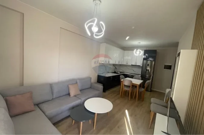 Tirane, shitet apartament , 85 m² 129.999 € (Univers City)