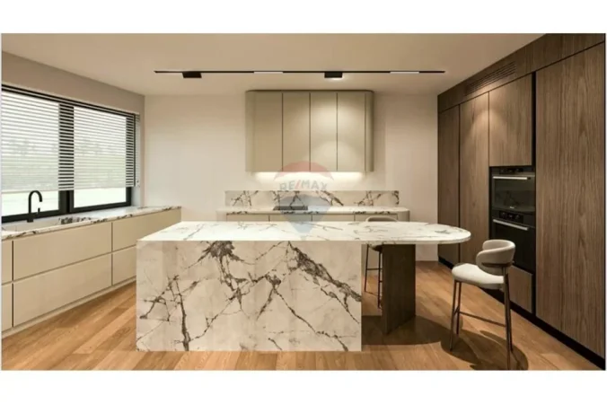 Tirane, shitet apartament , 215 m² 400.000 € 