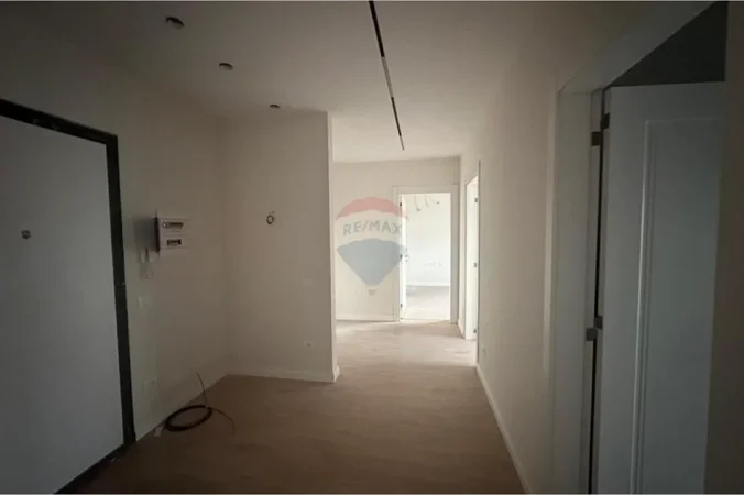 Tirane, shitet apartament , 106 m² 219.000 € 
