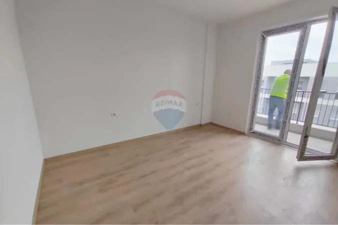 Tirane, shitet apartament , 106 m² 121.000 € (Univers City)