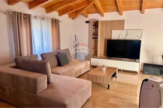 Tirane, jepet me qera Vile , 75 m² 501 € 