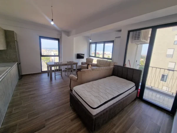 Tirane, jepet me qera apartament 1+1 Kati 8, 70 m² 500 € (Kompleksi Asl tek Pediatria)