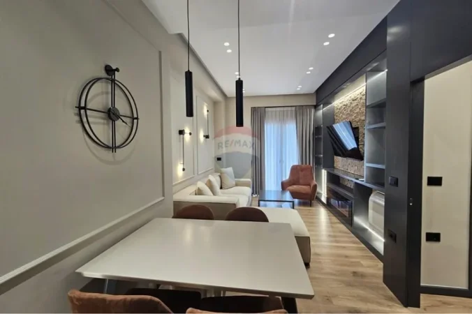 Tirane, jepet me qera apartament , 75 m² 900 € 