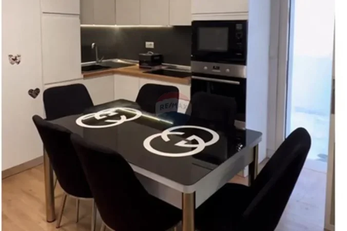 Tirane, jepet me qera apartament , 46 m² 550 € 