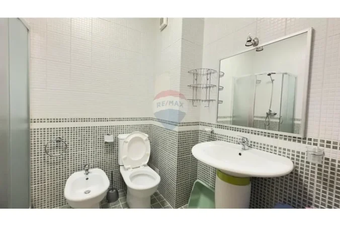 Tirane, jepet me qera apartament , 78 m² 785 € 