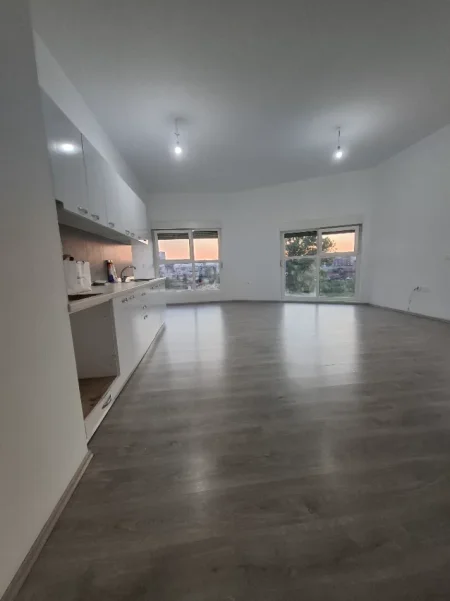 Tirane, jepet me qera apartament 2+1 Kati 3, 105 m² 330 € (Ali Dem, kompleksi Mangalem 21)
