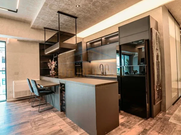 Tirane, shitet apartament 2+1+Aneks+Ballkon Kati 7, 141 m² (Rruga Dervish Hima)