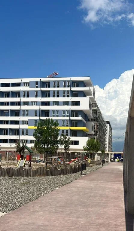 Tirane, shitet apartament 1+1 , 53 m² (QTU)