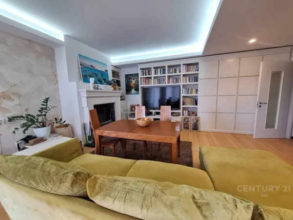 Tirane, jepet me qera apartament 2+1+Aneks+Ballkon Kati 3, 128 m² 1.200 € (Him kolli)