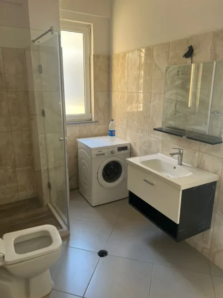 🏡 Jepet me Qera Apartament 2+1+2 tek 📍 Vilat Gjermane, Rruga e Elbasanit (afer rrethit te Fakultetit Ekonomik)