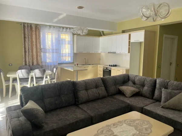 🏡 Jepet me Qera Apartament 2+1+2 tek 📍 Vilat Gjermane, Rruga e Elbasanit (afer rrethit te Fakultetit Ekonomik)