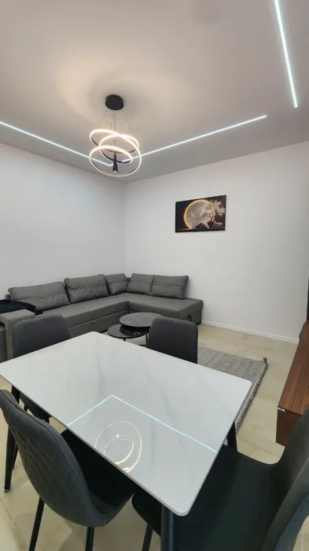 Tirane, jepet me qera apartament 1+1 Kati 0, 60 m² 500 € (KODRA E DIELLIT PRANE ISH ELEONORES)