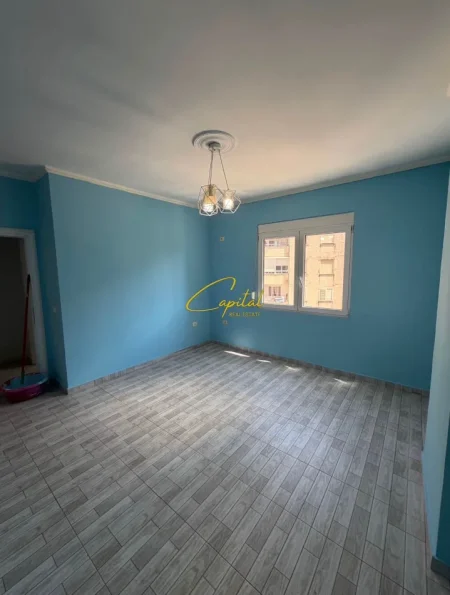 Tirane, jepet me qera apartament 2+1 Kati 5, 110 m² 550 € (ASTIR)