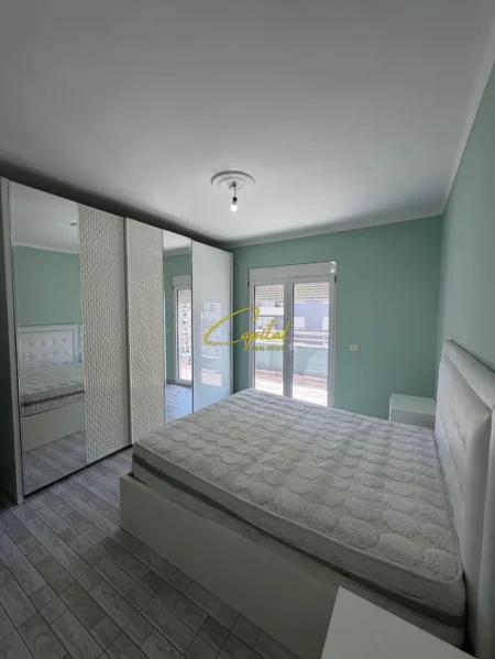 Tirane, jepet me qera apartament 2+1 Kati 5, 110 m² 550 € (ASTIR)