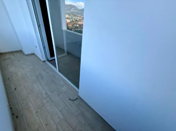 Tirane, shitet apartament 1+1 Kati 1, 77 m² ,104 000 € (siri kodra)