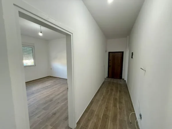 Tirane, shitet apartament 1+1 Kati 1, 77 m² ,104 000 € (siri kodra)