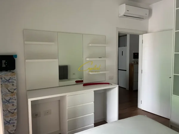 Tirane, jepet me qera apartament 1+1 Kati 2, 58 m² 450 € (5 MAJI)