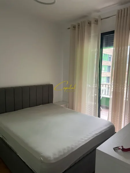 Tirane, jepet me qera apartament 1+1 Kati 2, 58 m² 450 € (5 MAJI)